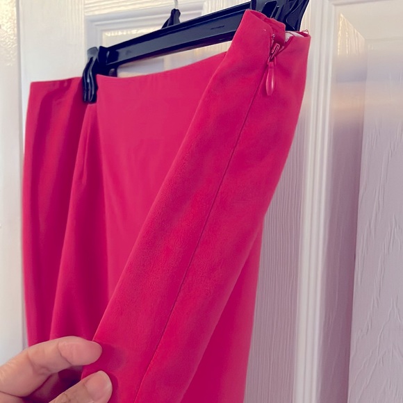 Nine West Hot Pink Peplum Hem Skirt Size 10 NWOT - Picture 3 of 6